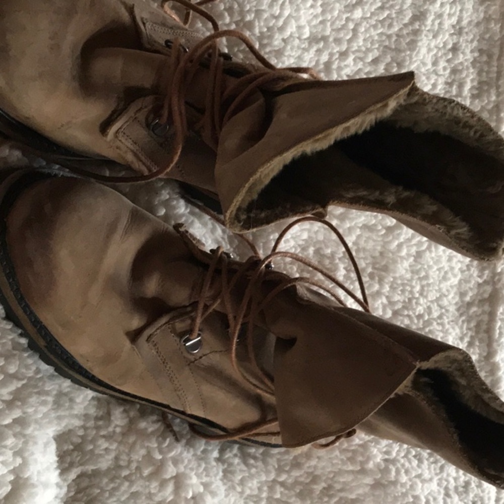 Steve Madden fur lined booties size 6